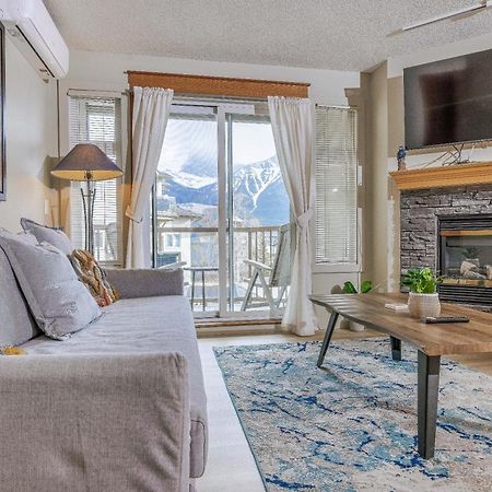 Lovely Mountain View 2 Bedroom Suite Canmore Buitenkant foto