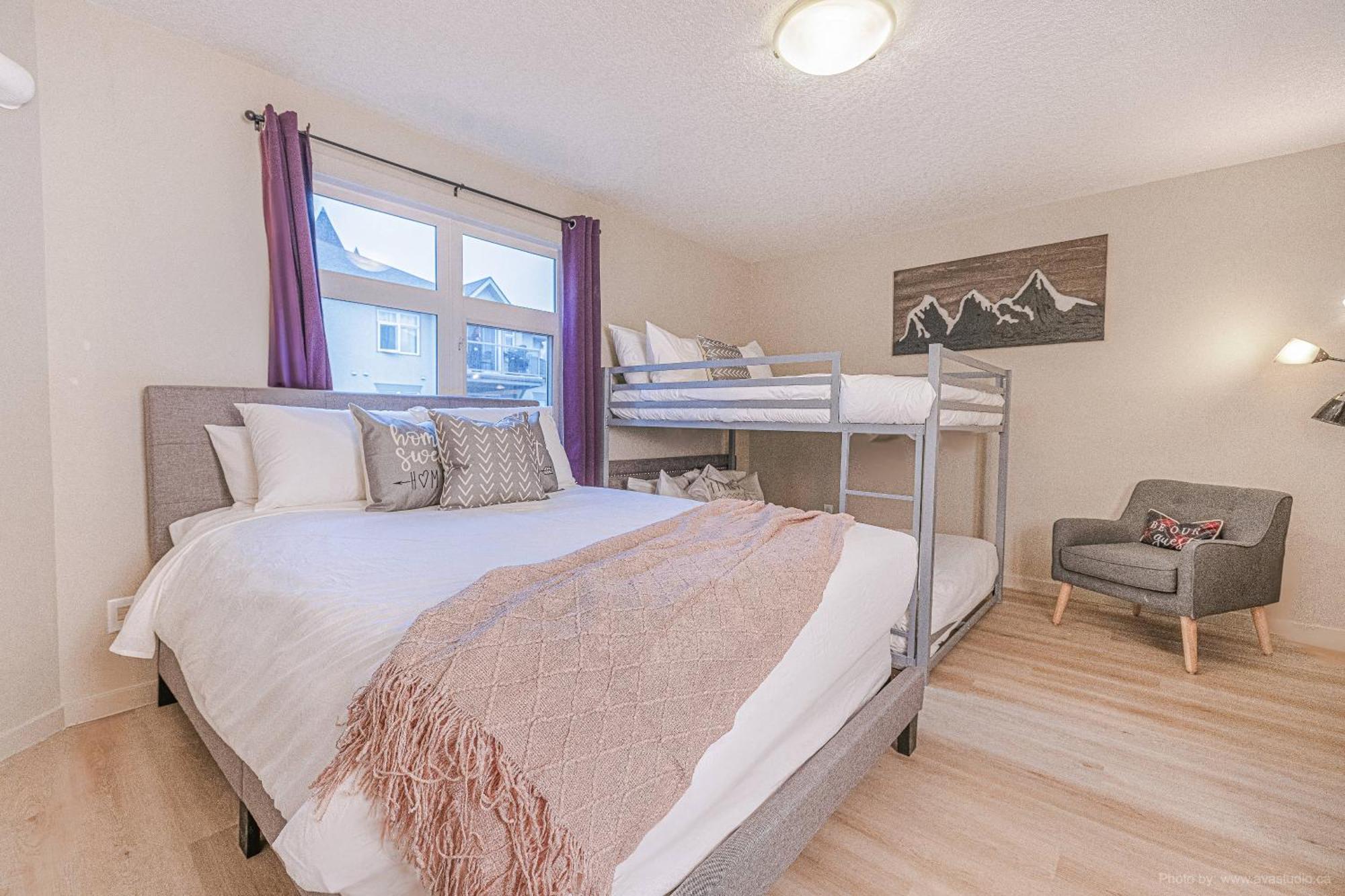 Lovely Mountain View 2 Bedroom Suite Canmore Buitenkant foto