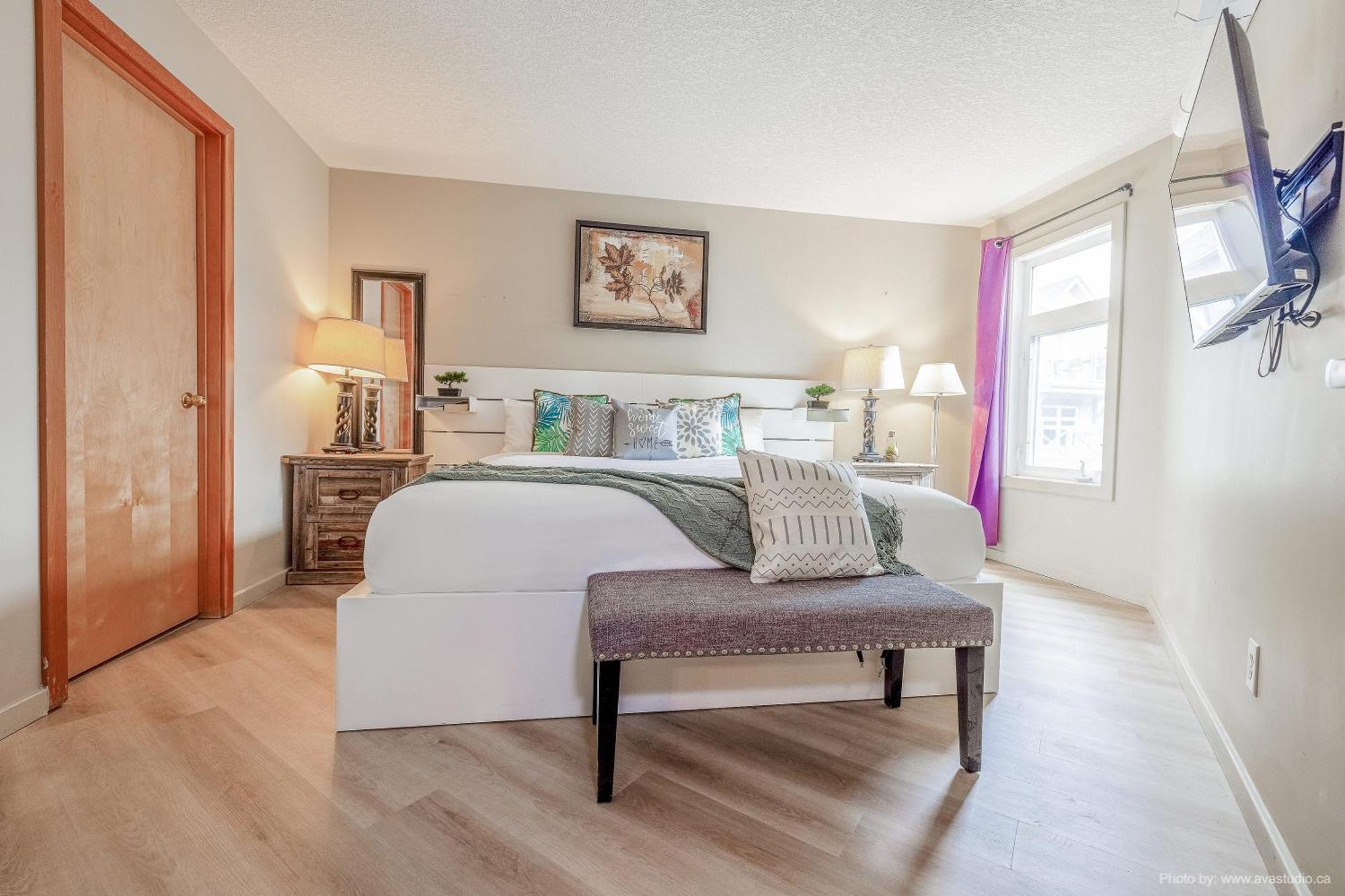 Lovely Mountain View 2 Bedroom Suite Canmore Buitenkant foto