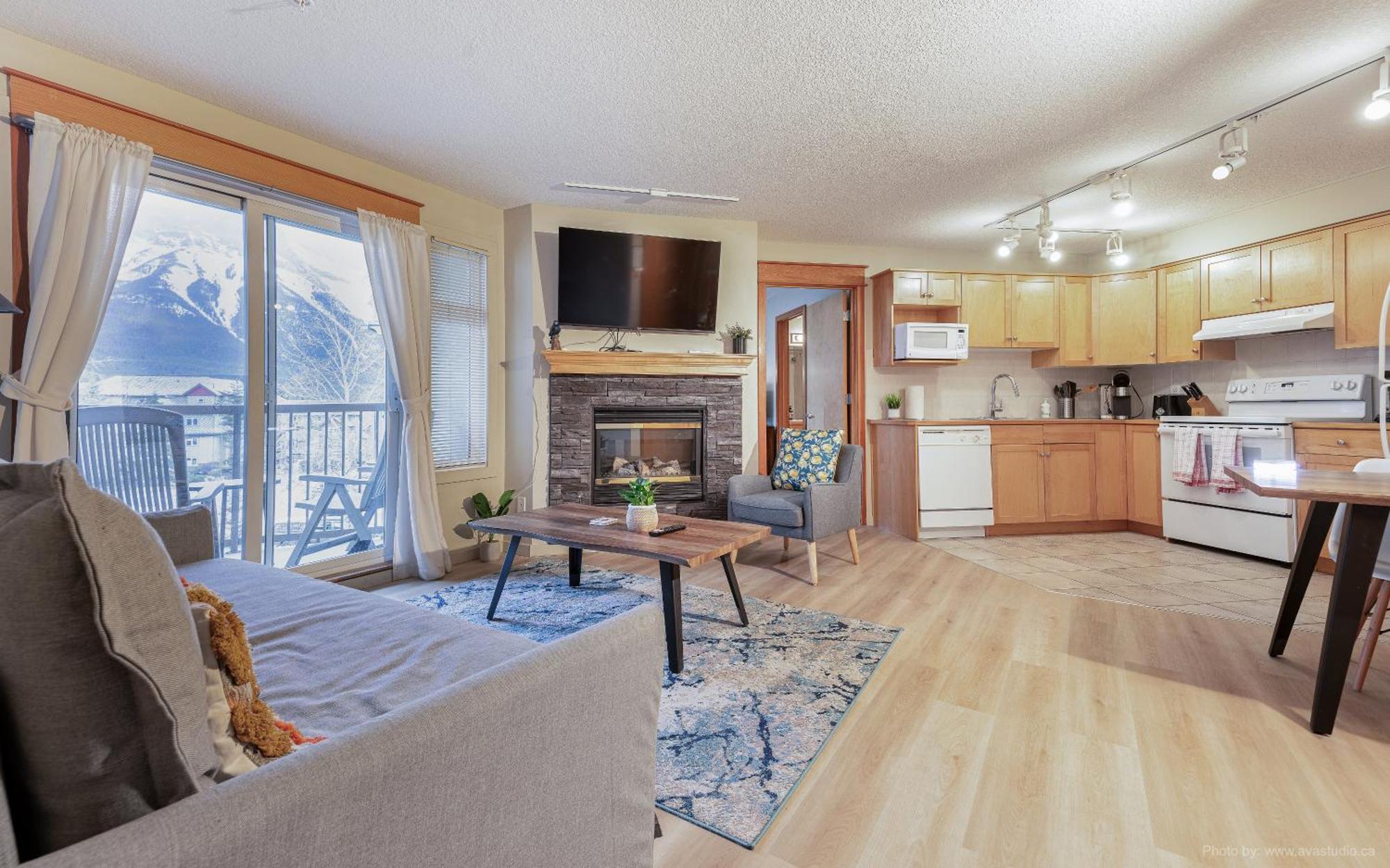 Lovely Mountain View 2 Bedroom Suite Canmore Buitenkant foto